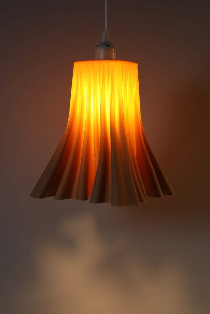 Sunset pendant light / Wood